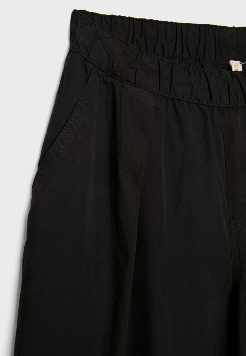 Длинные брюки-бочонки