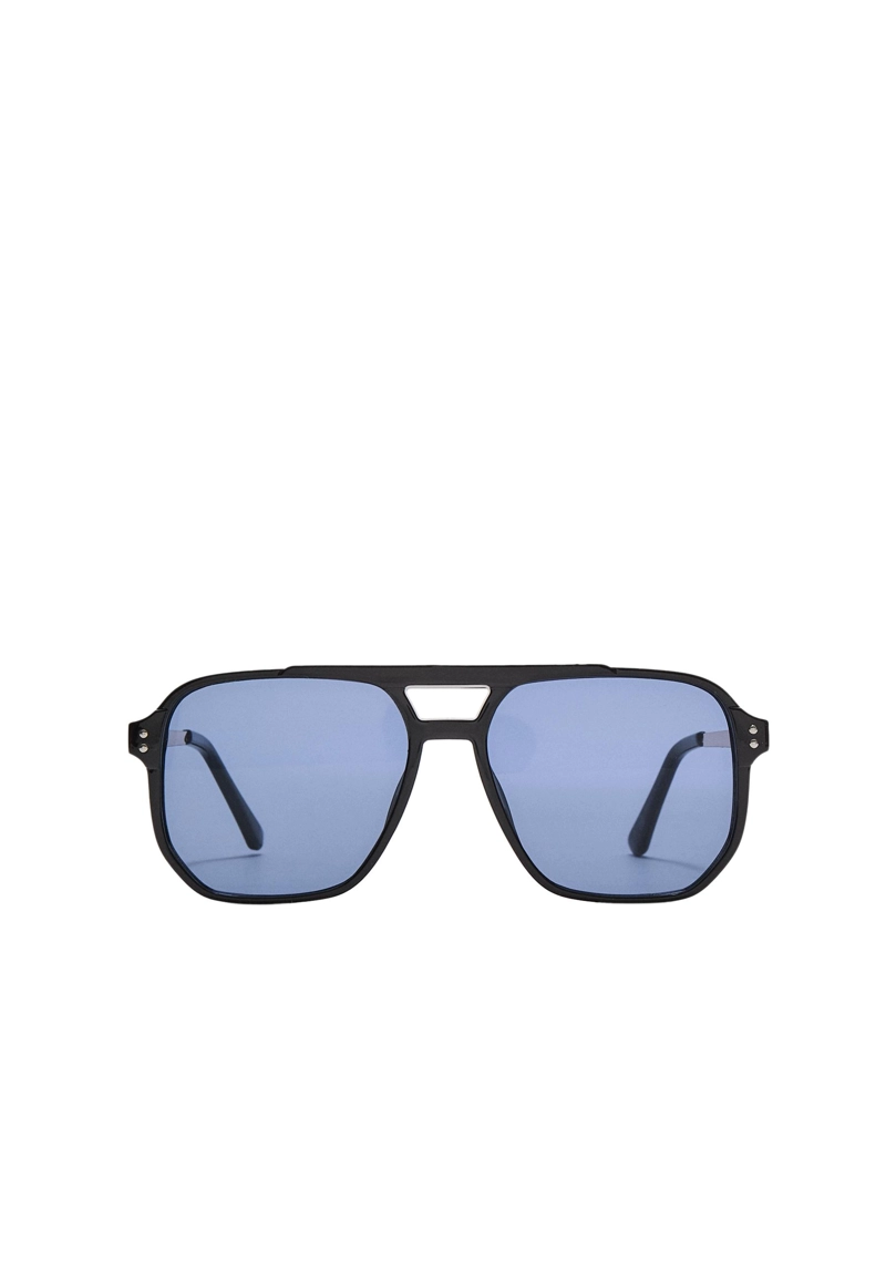 Винтажные солнцезащитные очки с цветными линзами