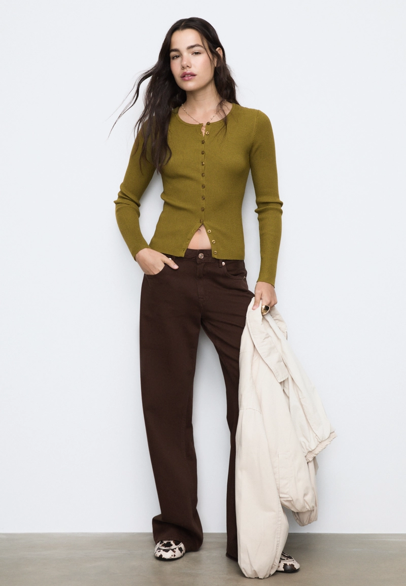 Кардиган в рубчик на пуговицах