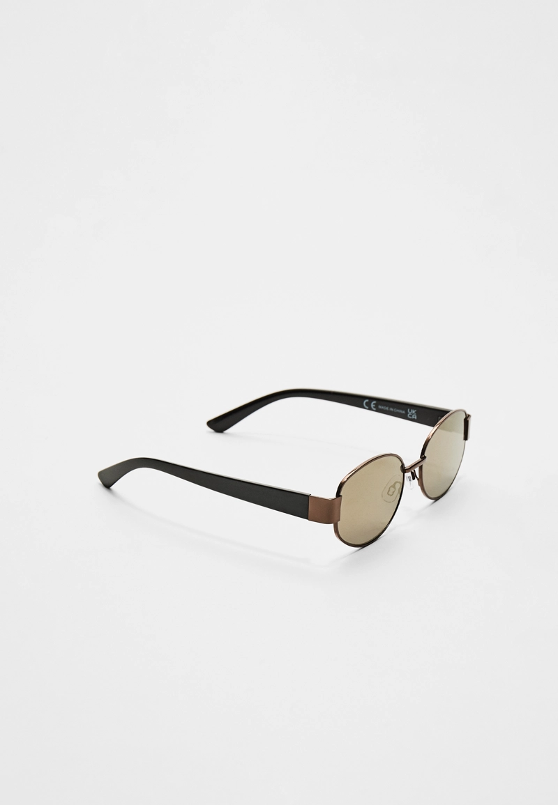 Очки с металлическими дужками