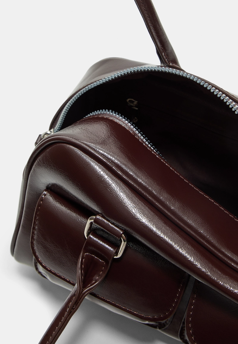 Сумка через плечо с карманами и длинной ручкой