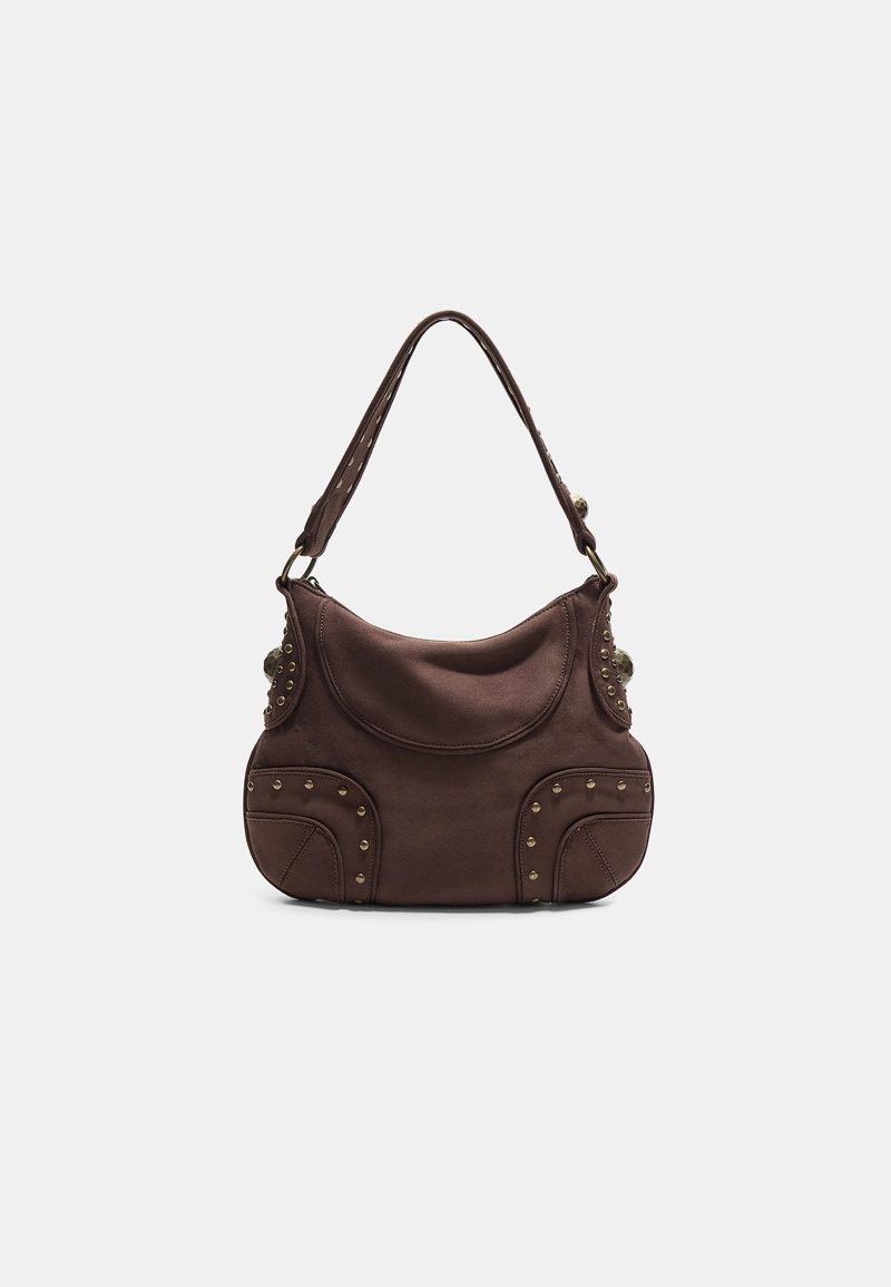 Сумка на плечо с заклепками