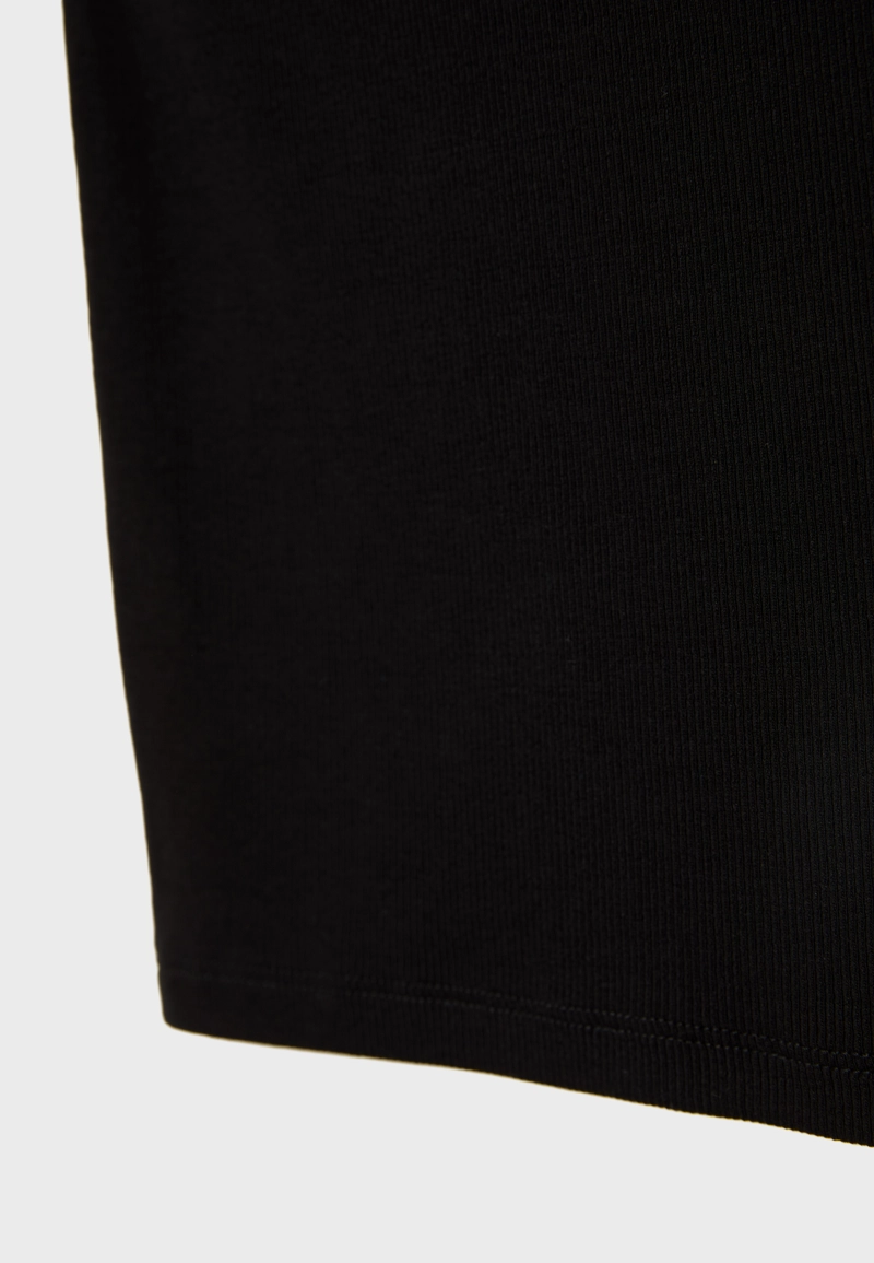 Майка в рубчик на бретелях