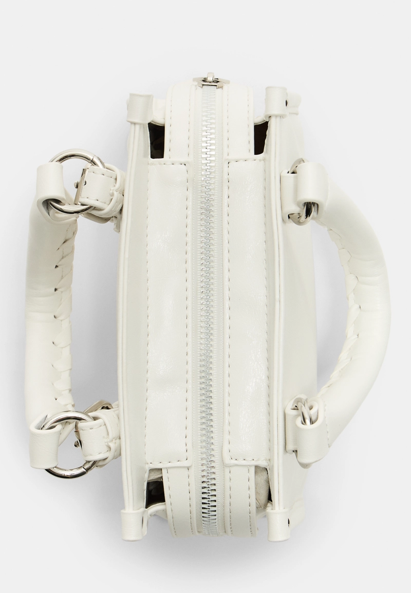 Сумка-мессенджер с плетеным ремешком