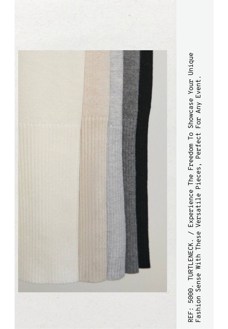 Трикотажный свитер с высоким воротом