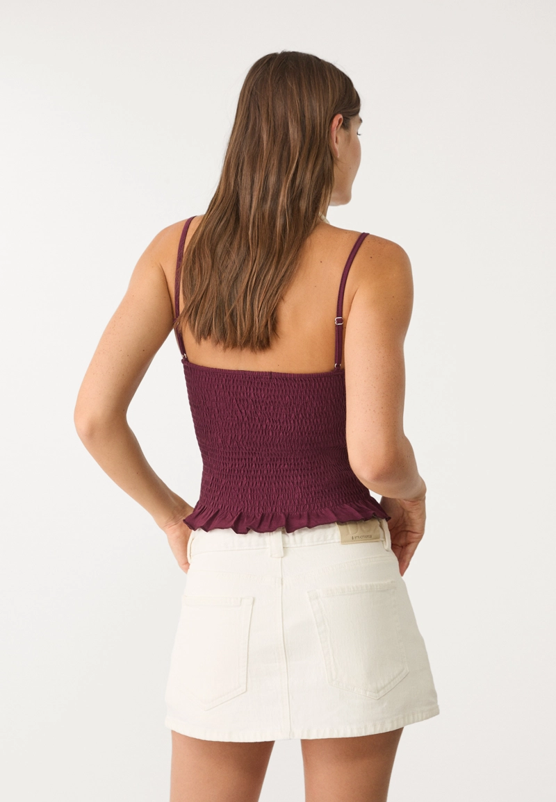 Топ на бретельках с резинками