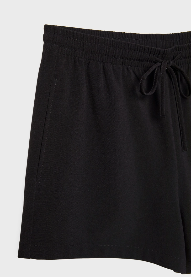 Нарядные шорты с эластичной талией