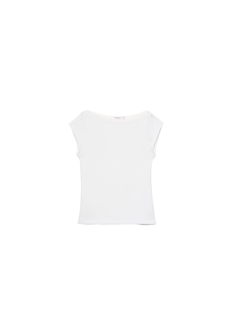 Базовая футболка с лодочным вырезом