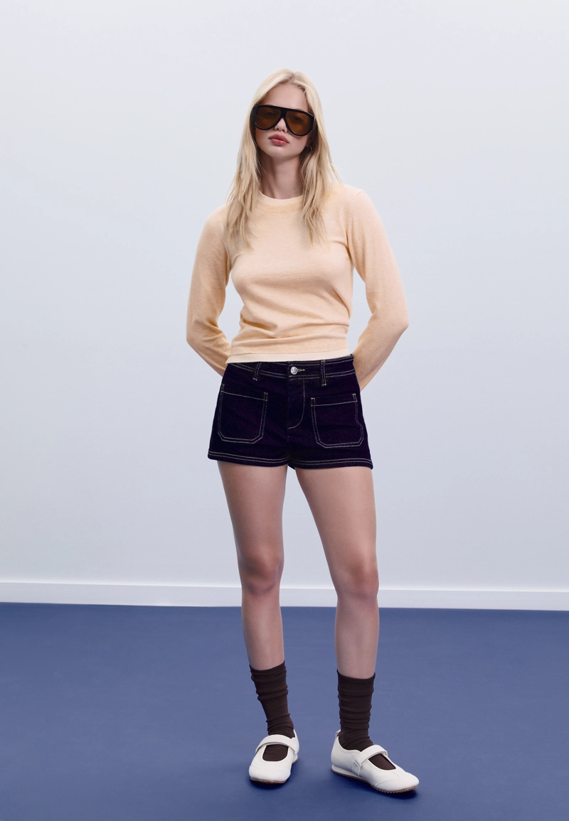 Трикотажный свитер с контрастной отделкой