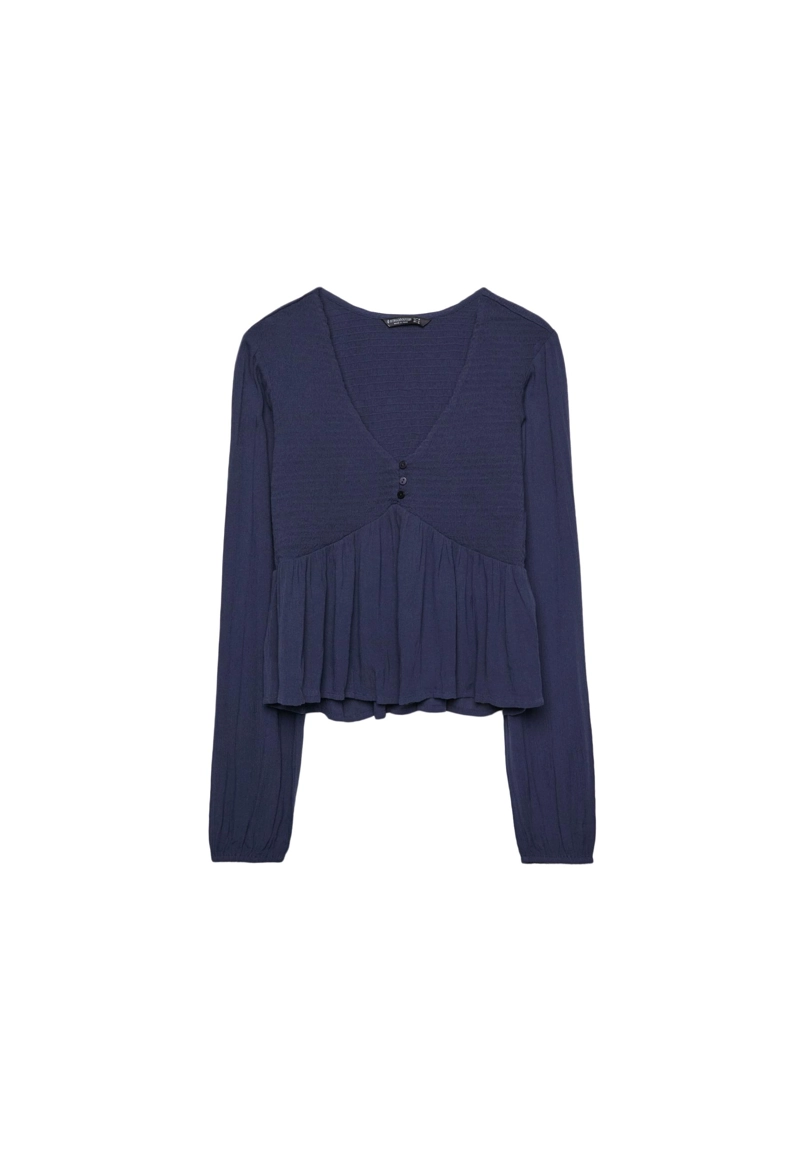 Легкая блузка с длинными рукавами