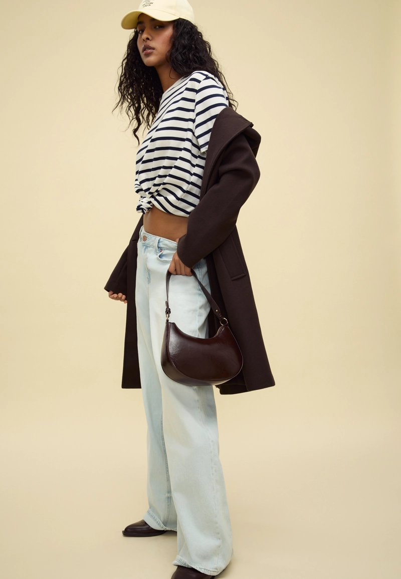 Сумка-хобо с цепочкой