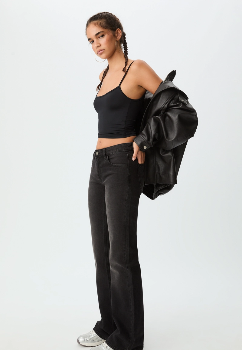 Джинсы bootcut с низкой посадкой