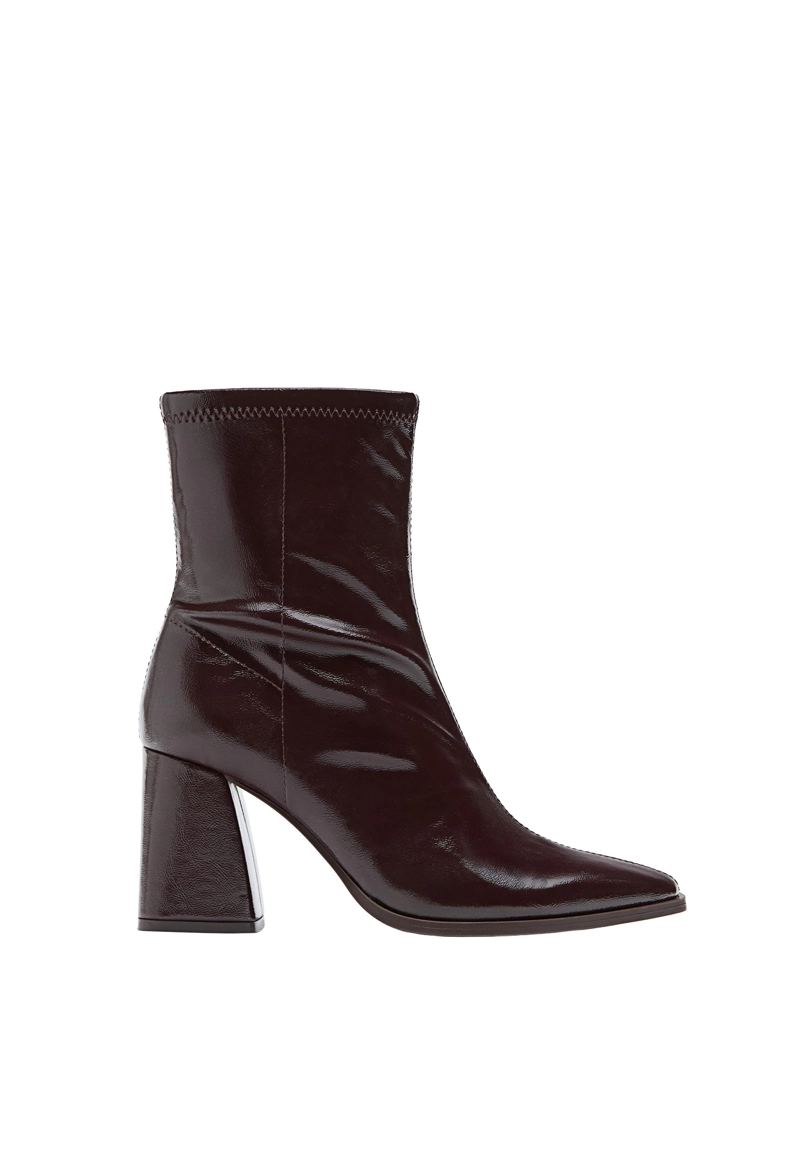 Стрейчевые ботильоны на каблуке