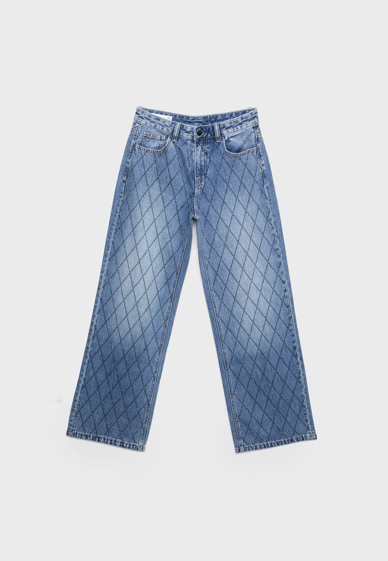 Джинсы со стразами в виде бриллиантов