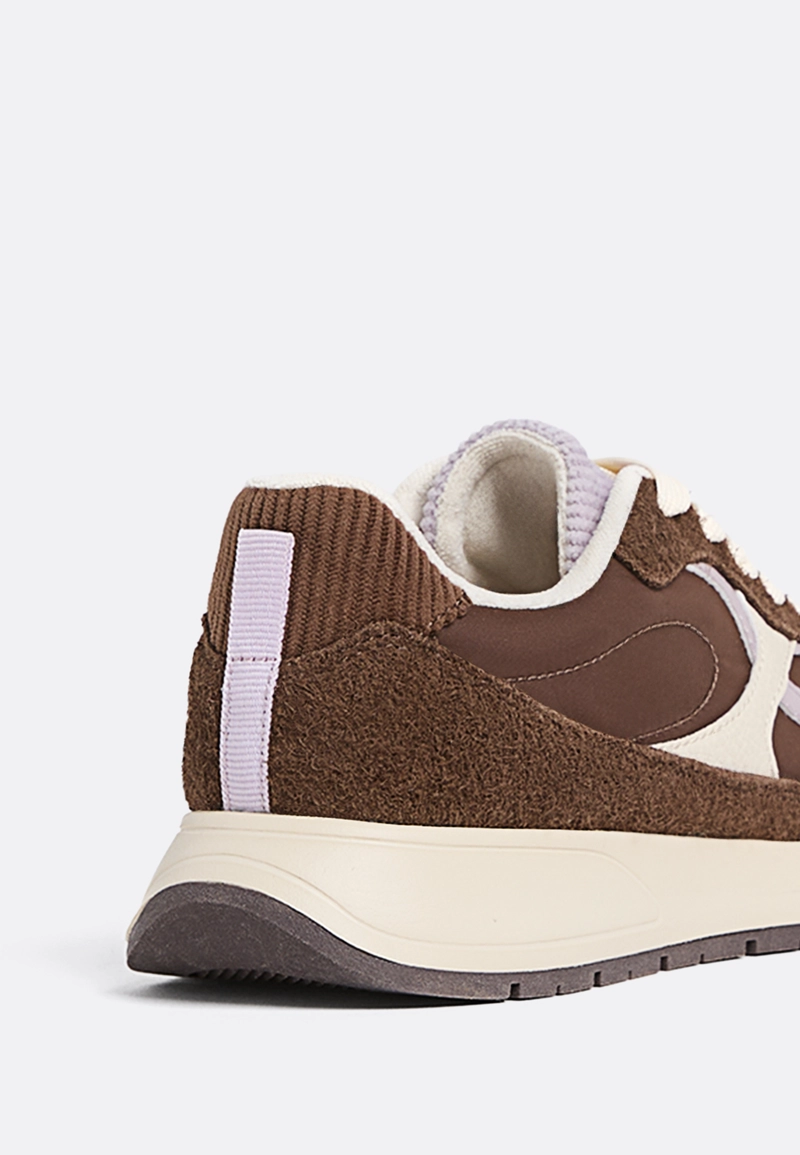 Ретро-кроссовки