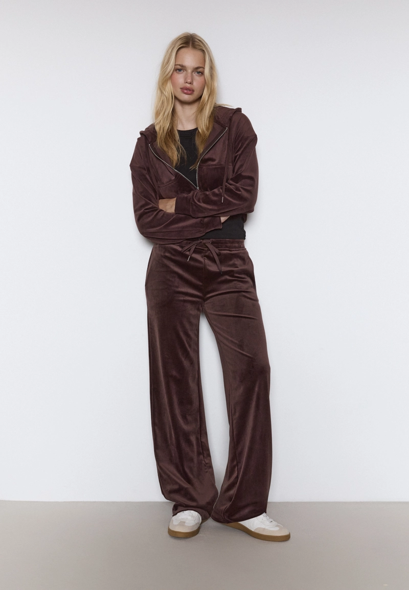 Бархатные брюки-джоггеры