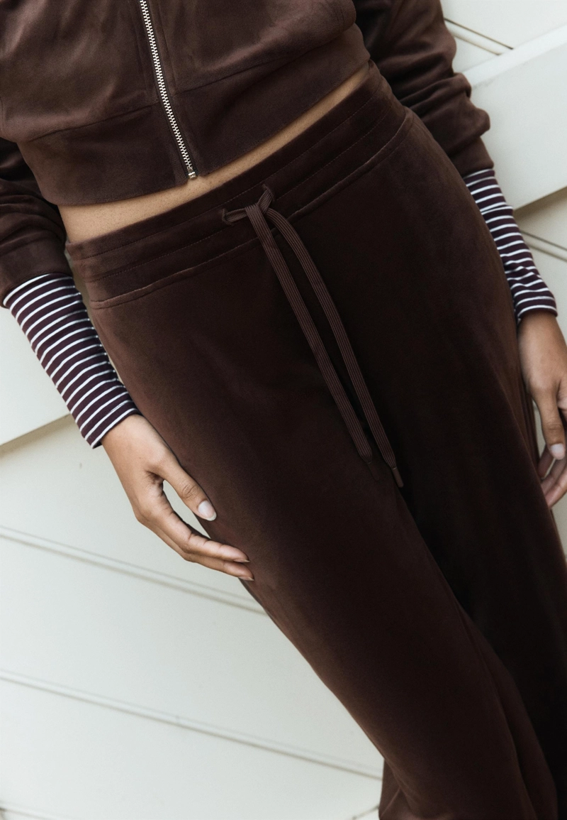 Бархатные брюки-джоггеры