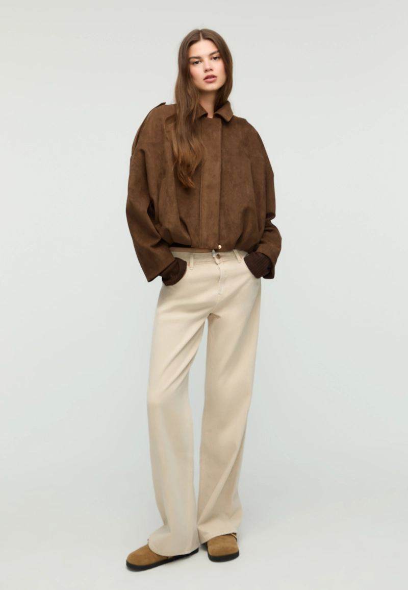 Куртка-бомбер из искусственной замши