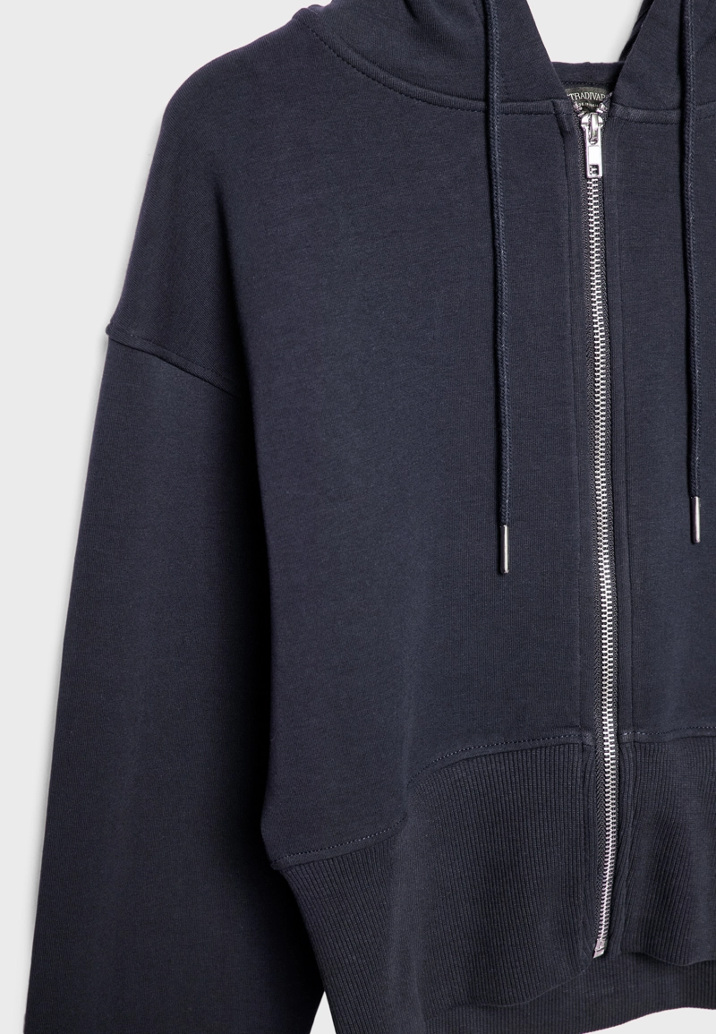 Толстовка с капюшоном на молнии