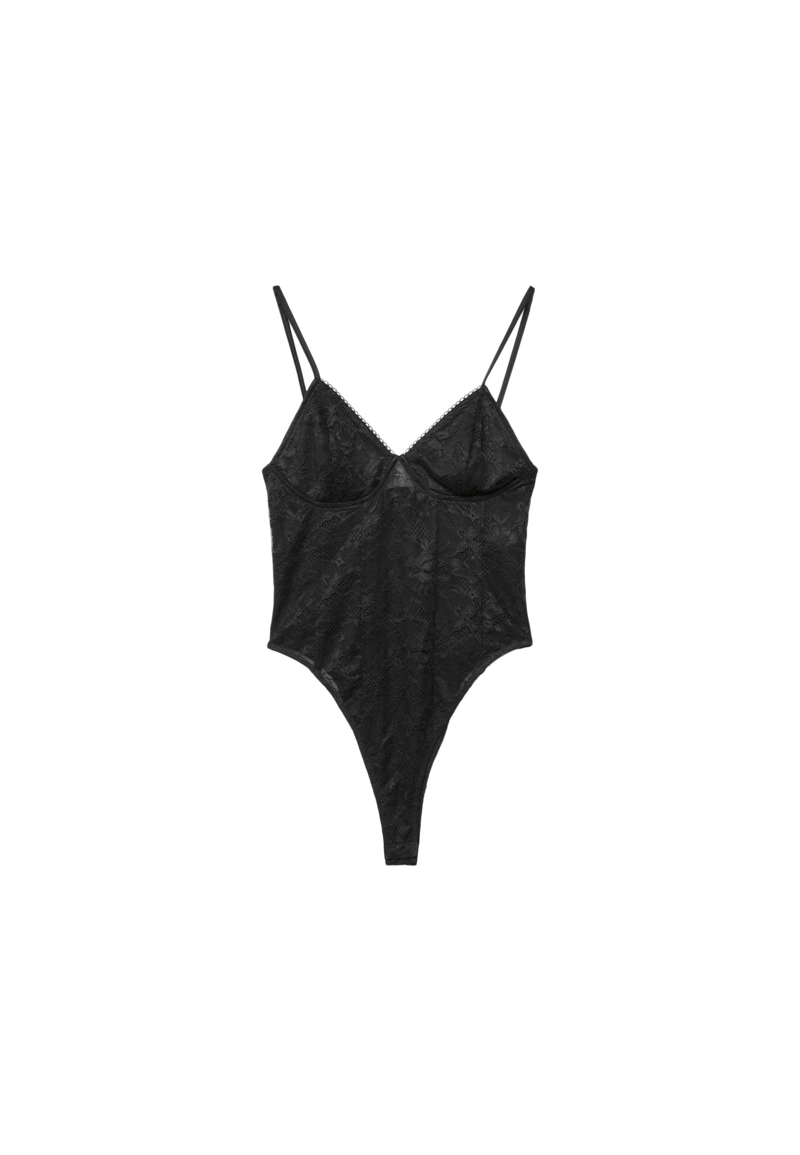 Боди на бретелях с кружевом