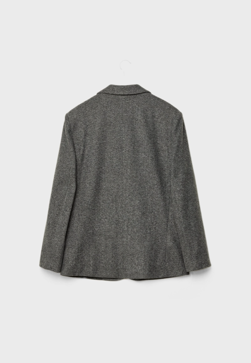 Объемный пиджак с узором в елочку