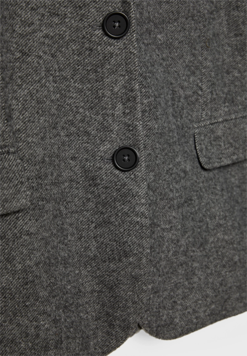 Объемный пиджак с узором в елочку