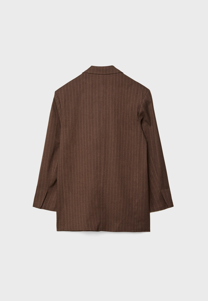 ОБЪЕМНЫЙ ПИДЖАК В ПОЛОСКУ