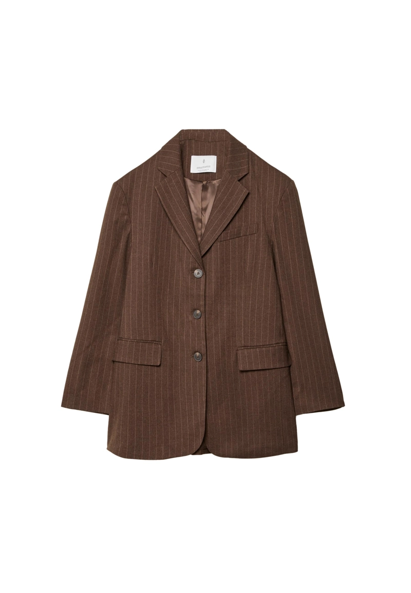 ОБЪЕМНЫЙ ПИДЖАК В ПОЛОСКУ