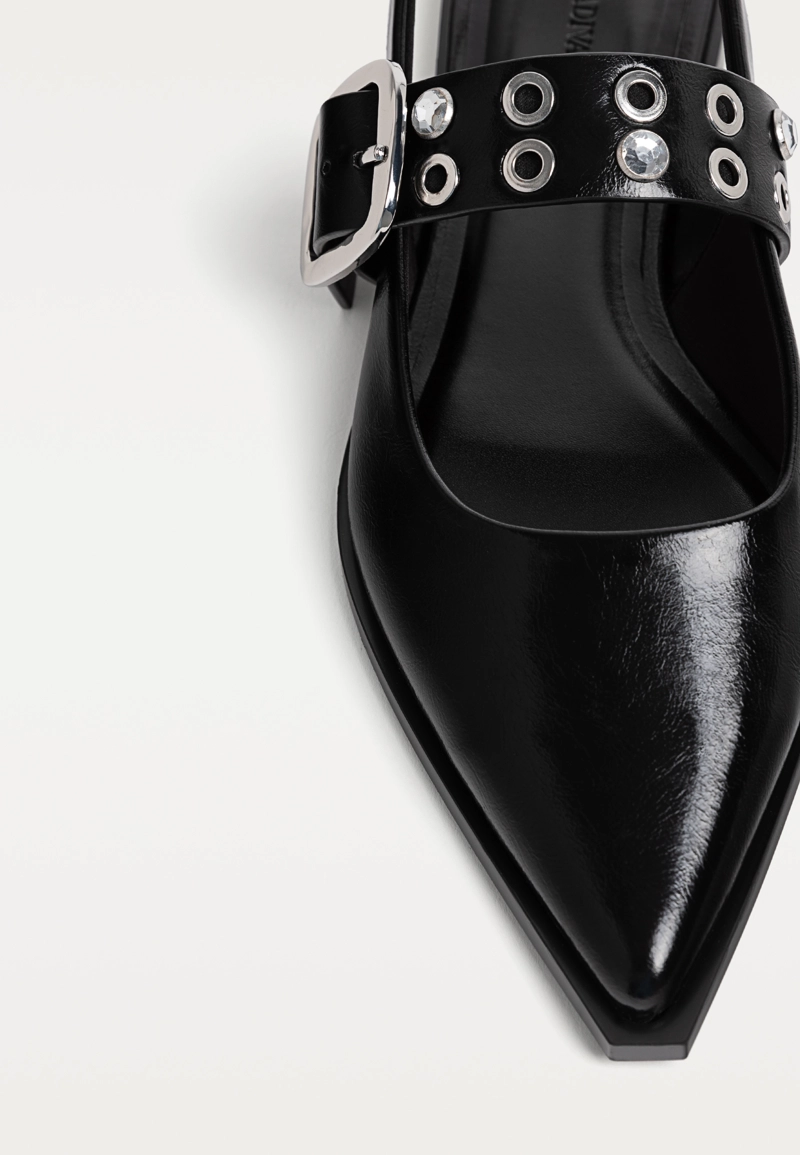 Туфли-мюли на плоской подошве с пряжкой