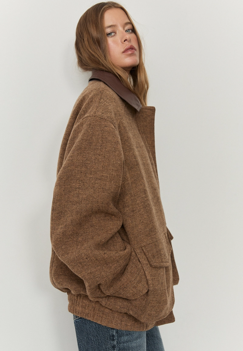 Куртка с карманами в елочку