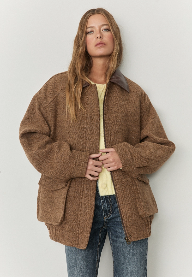 Куртка с карманами в елочку