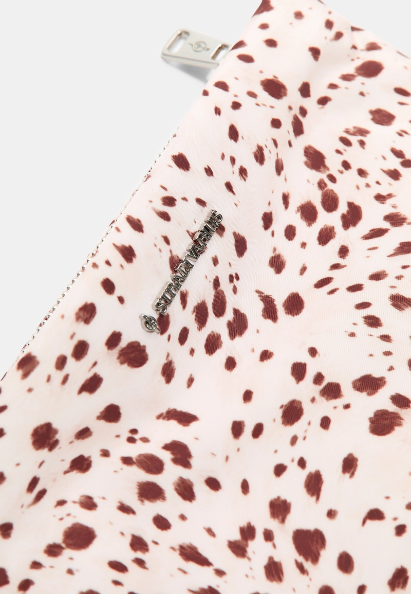 Косметичка на молнии из ткани с принтом