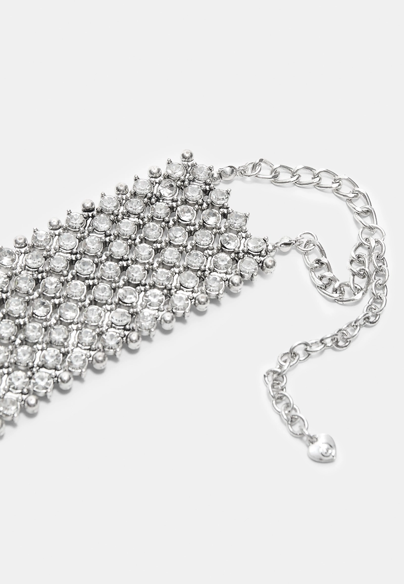 Колье-чокер с блестящей отделкой