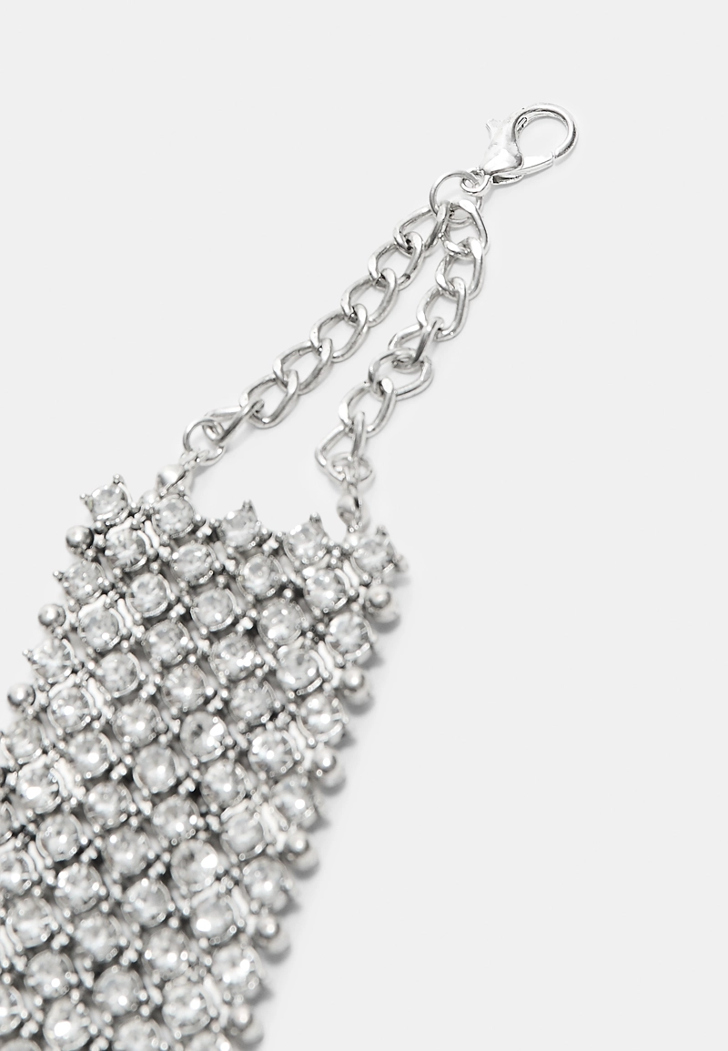 Колье-чокер с блестящей отделкой