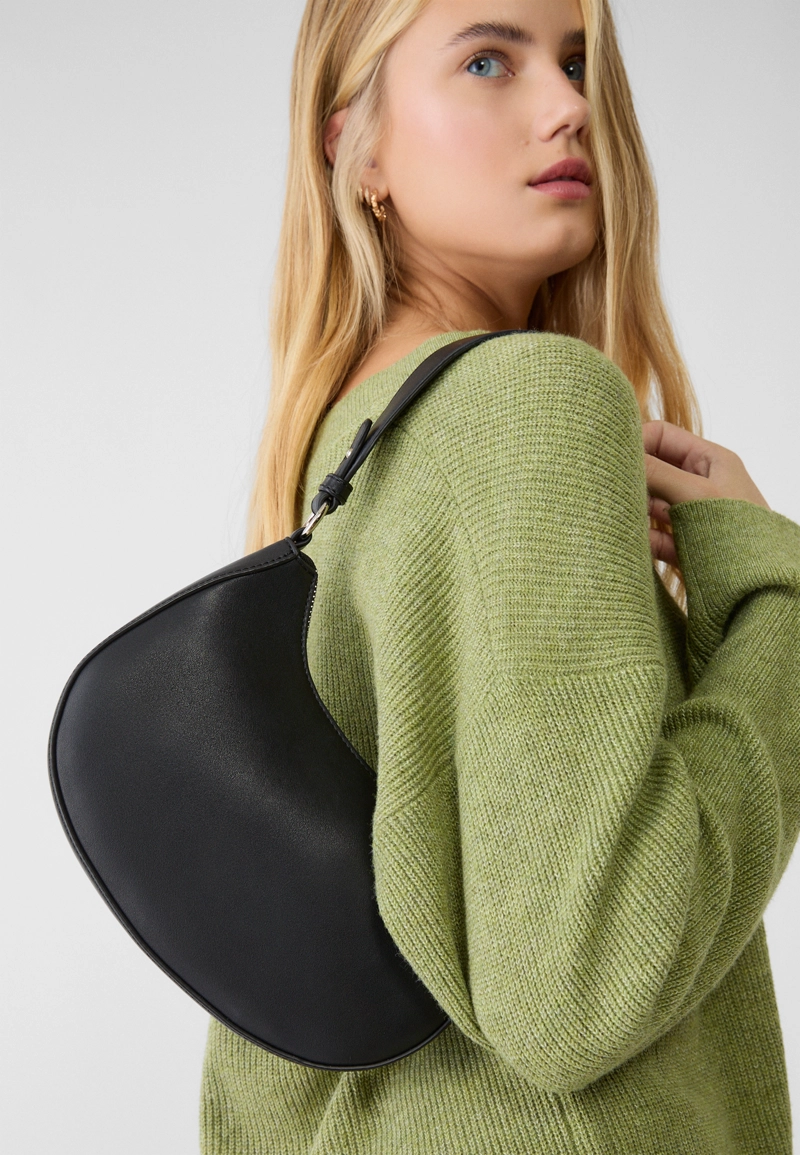 Сумка-полумесяц на плечо