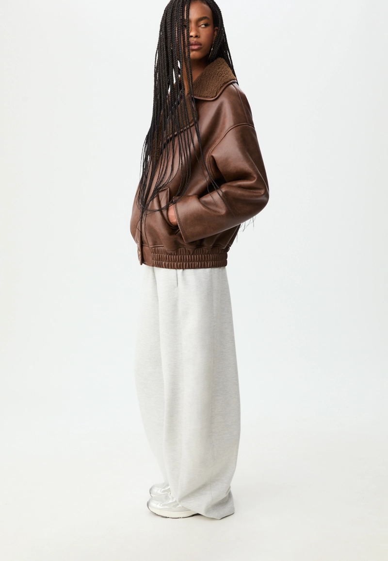 Куртка из искусственно состаренной кожи