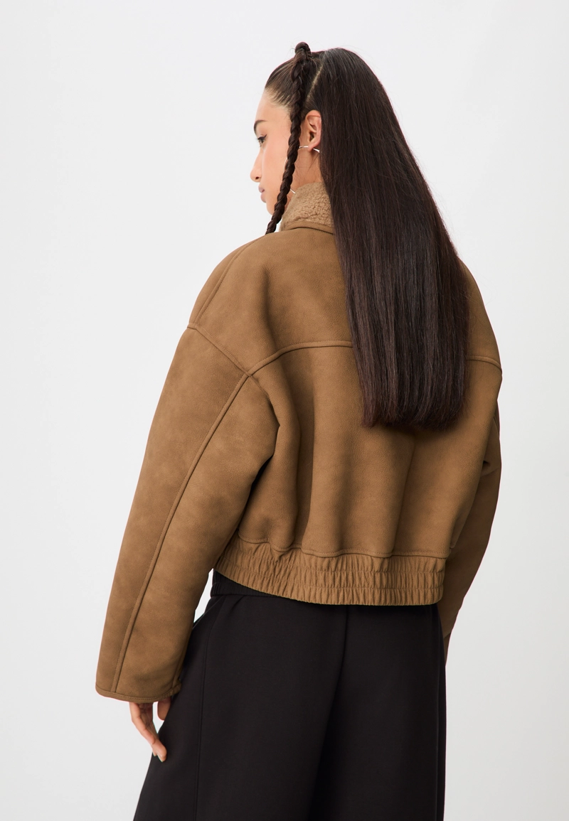 Укороченная двусторонняя куртка