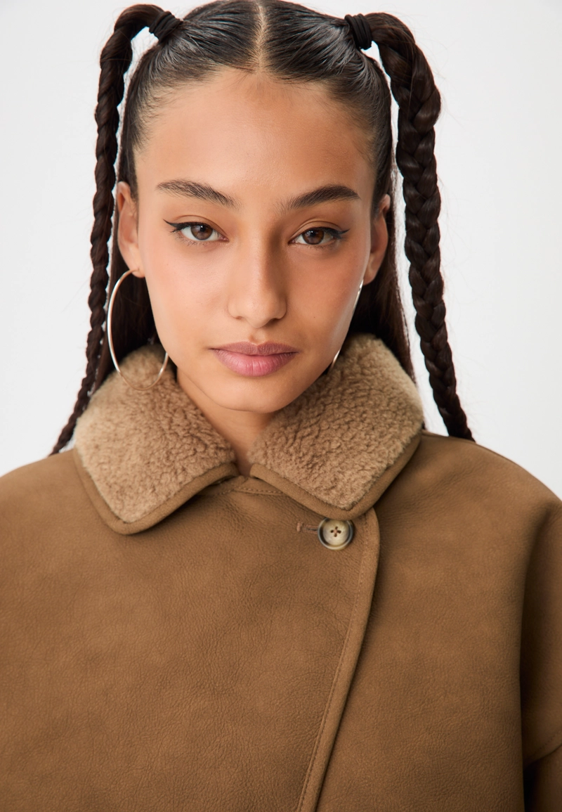 Укороченная двусторонняя куртка