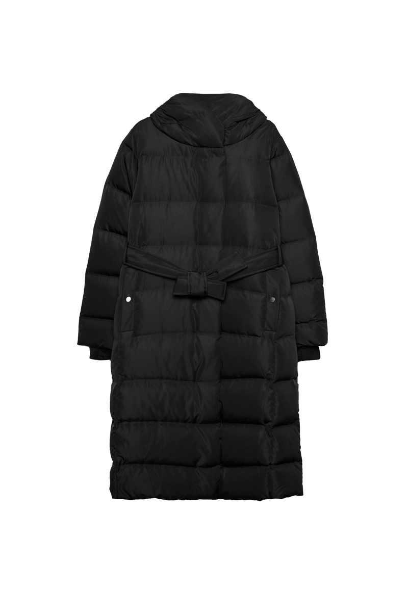 Длинное стеганое пальто на пуху с поясом