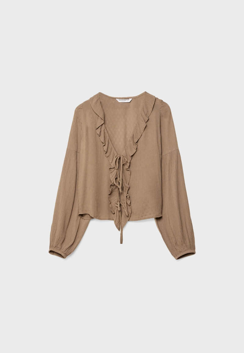 Блузка с воланами