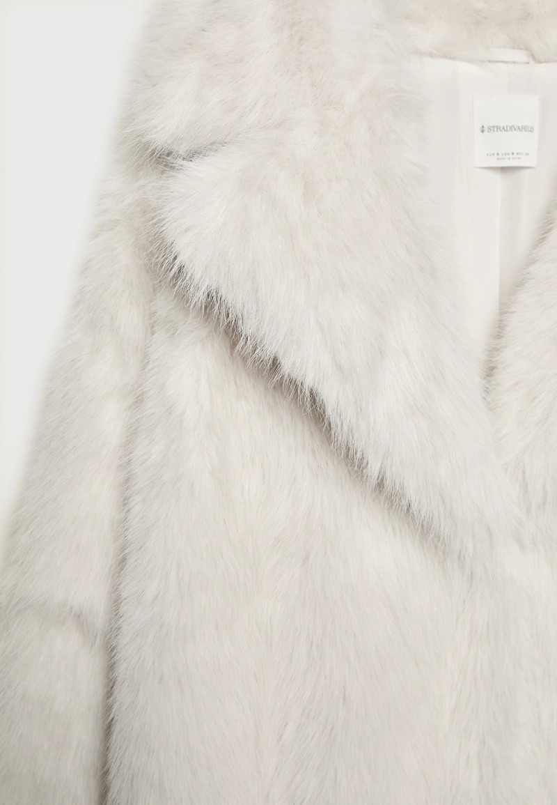 Длинное пальто из искусственного меха с длинным ворсом
