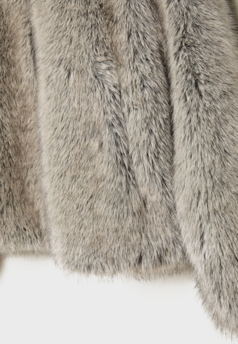 Куртка из искусственного меха с воротником-стойкой