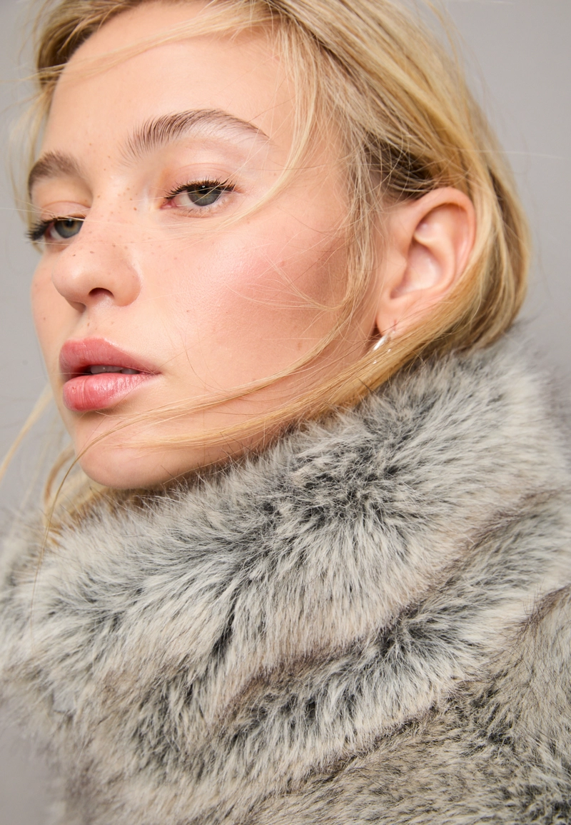 Куртка из искусственного меха с воротником-стойкой
