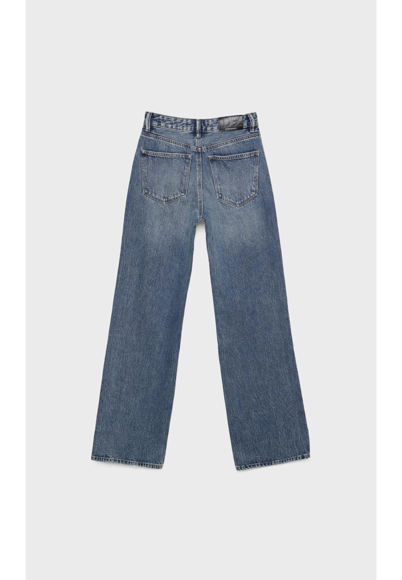 Джинсы прямого кроя