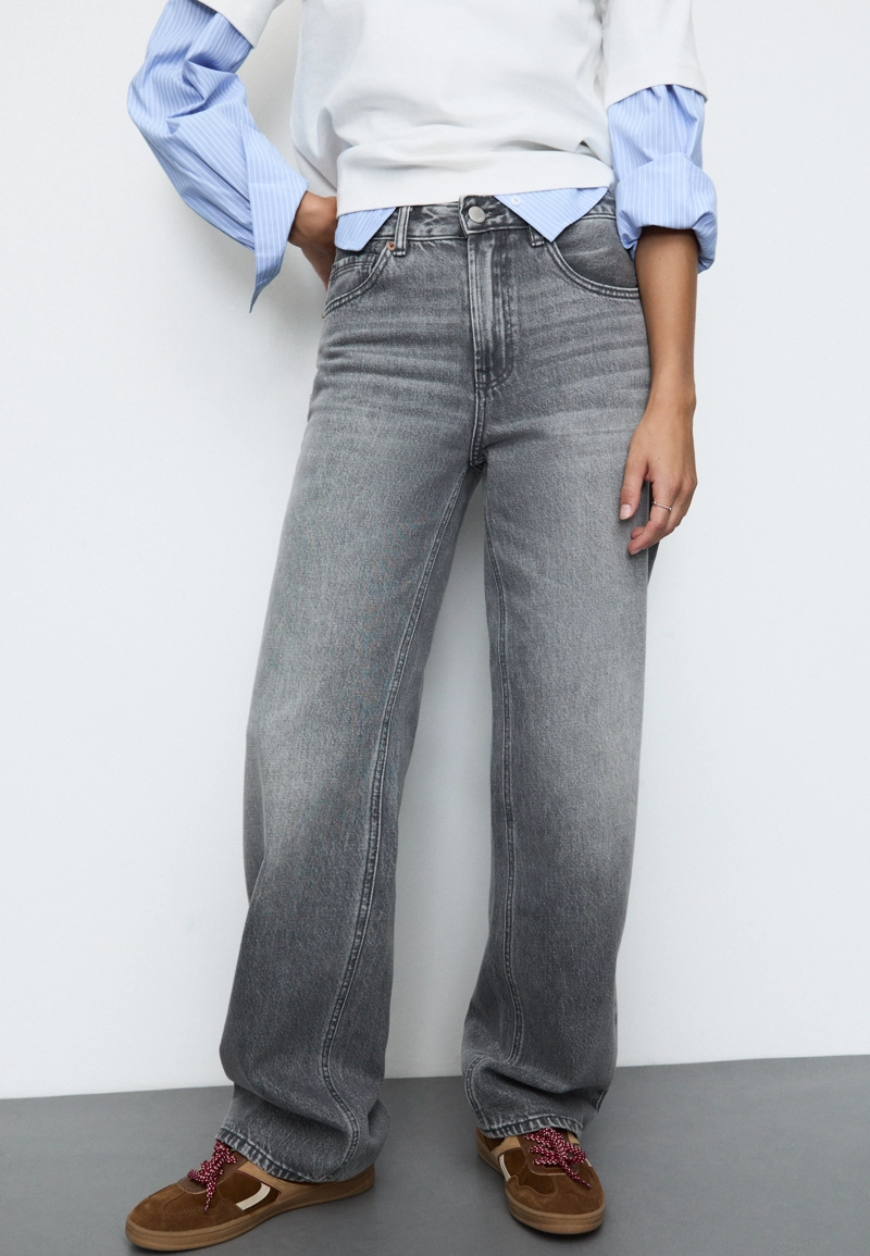 Джинсы прямого кроя