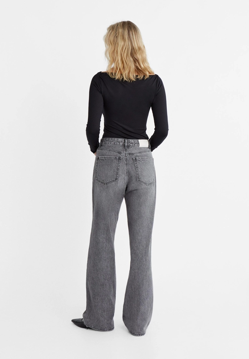 Джинсы прямого кроя