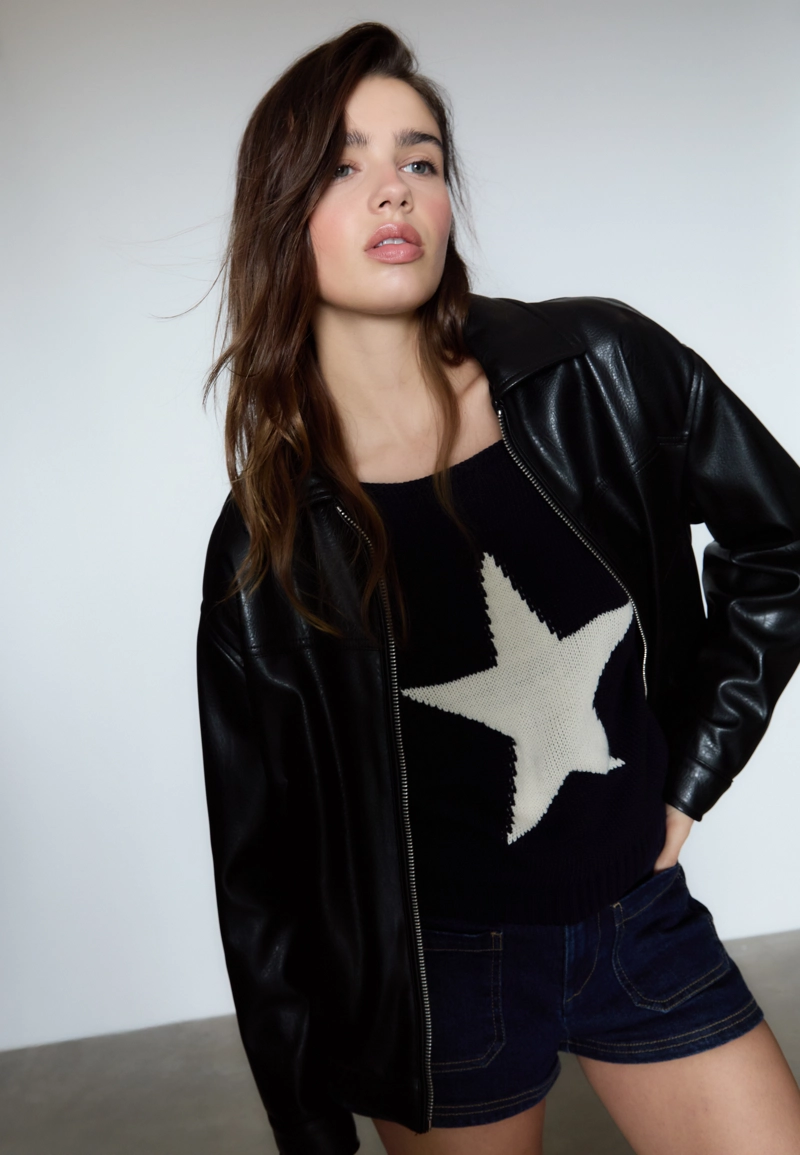 Асимметричный трикотажный джемпер со звездой