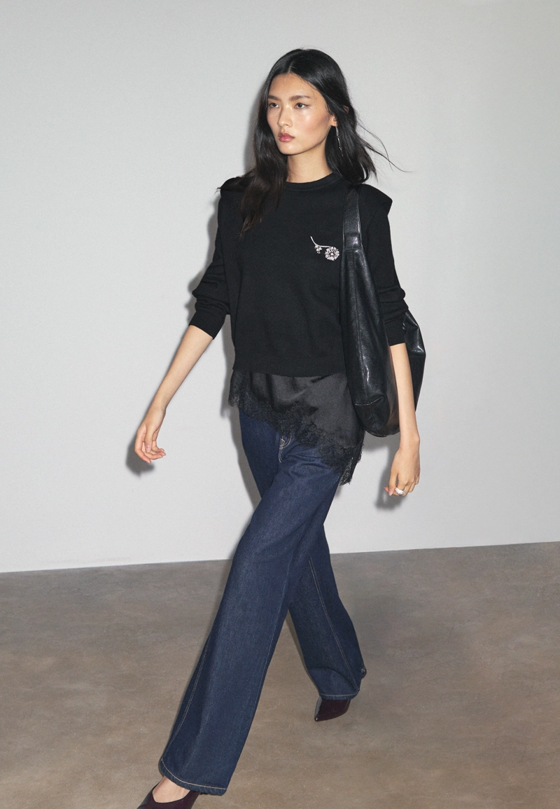 Вязаный свитер с подплечниками