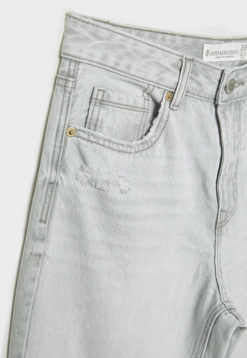 Джинсы прямого кроя