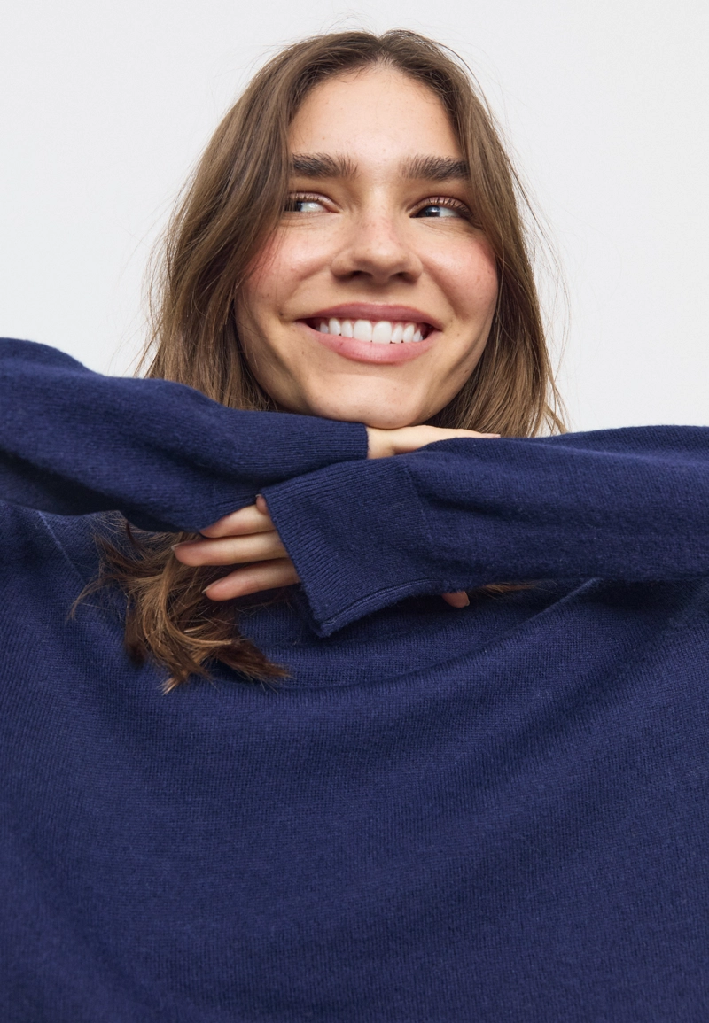 Джемпер из очень мягкой шерсти